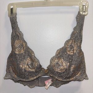 Y2K 2003 Victoria's Secret Gray and Gold Lace Bra
